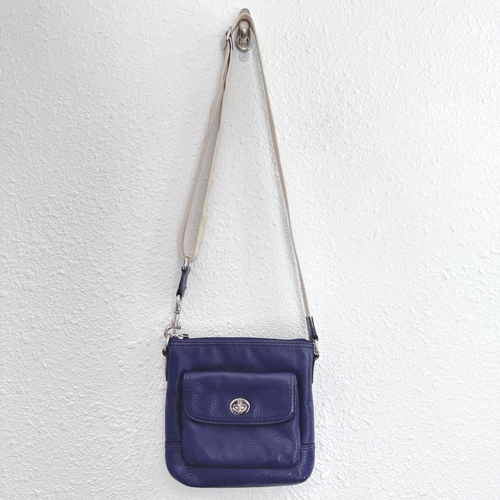 Coach Swingpack Crossbody Bag Indigo Pebbled Leather Casual Travel